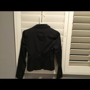 Elie Tahari black blazer